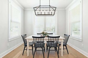 Dining - Blue Retreat - 3 King Suites! (Waco)
