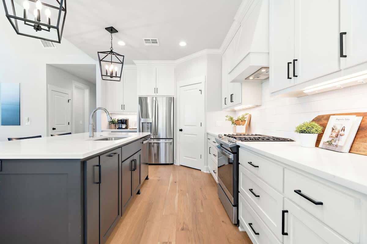 冰箱、微波炉、烤箱、炉灶