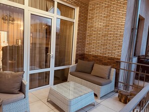 Terrace/patio - Bright & Modern 4BD apartment in Yerevan center
(Yerevan)