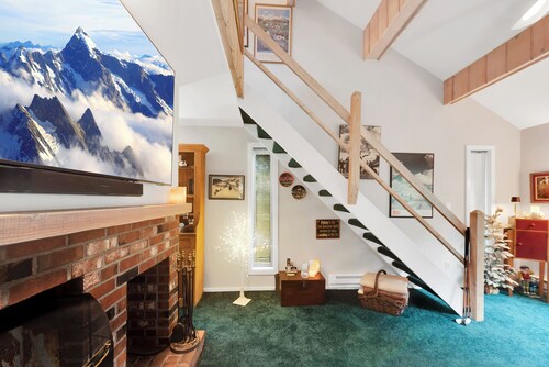 Mount Snow Quaint 2 Bed condo w/ Loft