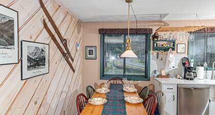 Dover Retreat | 2BR+Loft + Deck