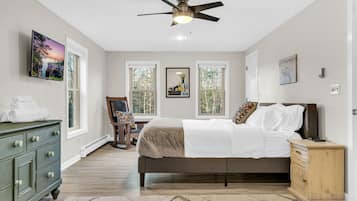 3 habitaciones, tabla de planchar con plancha y cuna de viaje