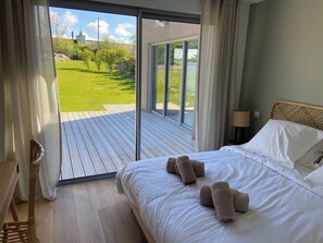 5 dormitorios, tabla de planchar con plancha, wifi gratis y ropa de cama