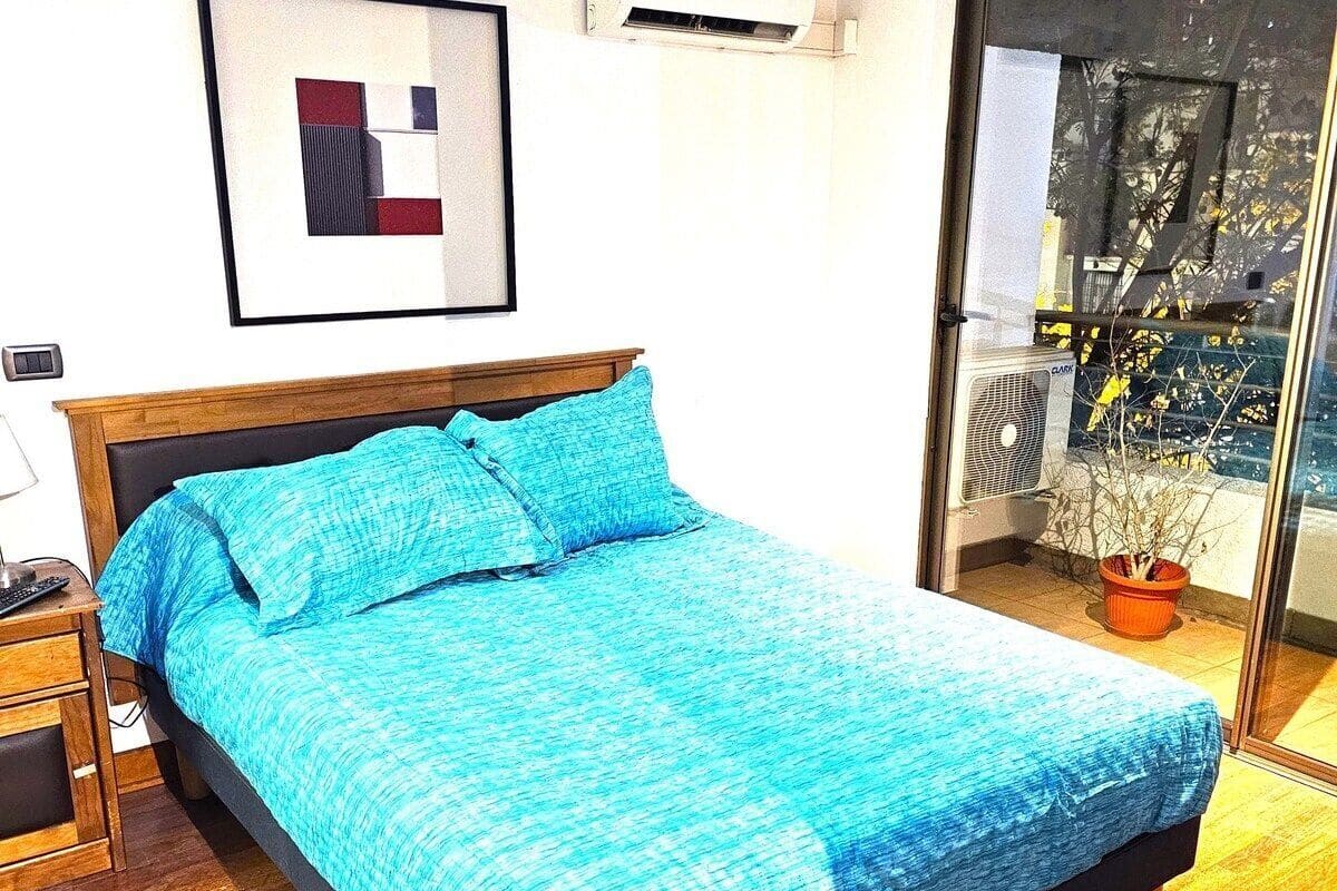 Apartemen | 1 kamar tidur, meja kerja, tirai kedap cahaya, dan setrika/meja setrika