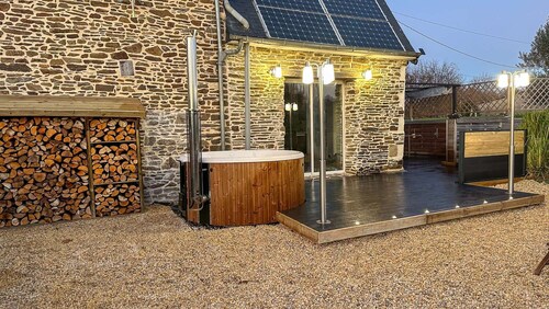 Brittany Group - 12/15 people - private Nordic bath and spa