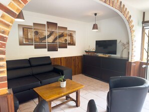 TV, table tennis, books