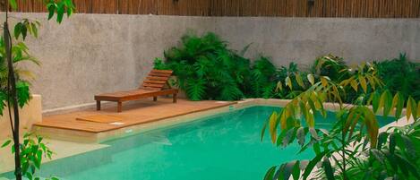 Kolam renang terbuka