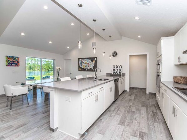 Hus - tillgänglighetsanpassat | 4 sovrum och internet