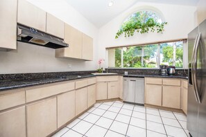 Casa, con acceso para personas discapacitadas, para fumadores | Cocina privada | Utensilios de cocina 