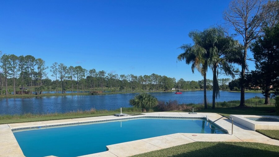 Swiss 24 - Lake Stephanie