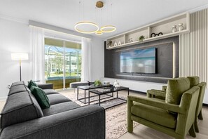 TV - 7 Bedrooms/ 5 Bathrooms/ Champions Gate (8949 PT) (Davenport)