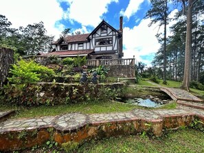 Property grounds - Tudor Mountain Retreat (Panamá)
