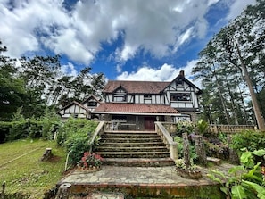 Exterior - Tudor Mountain Retreat (Panamá)