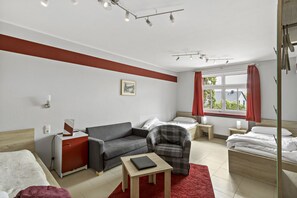 9 dormitorios, escritorio, wifi gratis