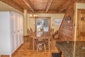 Dining - The Whimsical Chalet is a lovely cape on acres. Private setting less than 10 minutes to skiing. (Mount Holly)