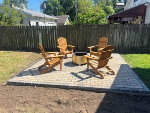 Property grounds - Less than a mile to ND Campus! (South Bend)