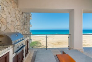 Property grounds - Diamante OCR 405 2,831 sqft Oceanfront 2 Master Bedroom, Condo on the beach (Cabo San Lucas)