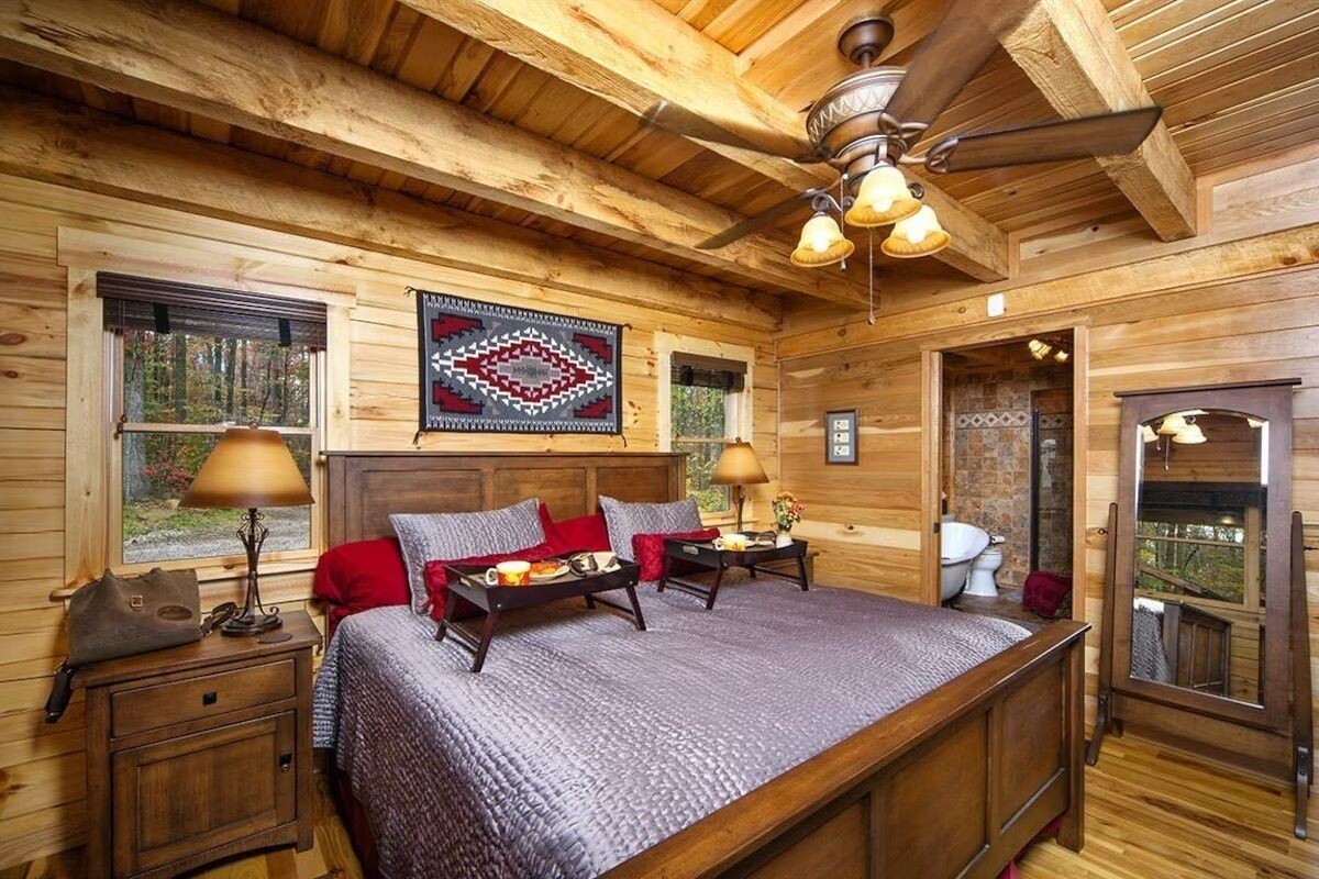 4 chambres, fer et planche à repasser, Wi-Fi gratuit, draps fournis