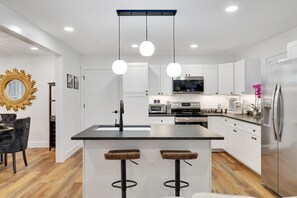 Private kitchen - Family Friendly Cozy Lake Front Home Newly Constructed With All the Amenities! (Pocono Lake)