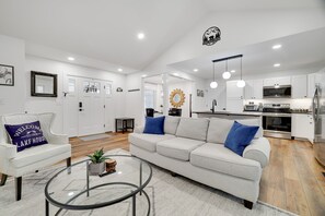 Smart-TV, Kamin, Videospiele