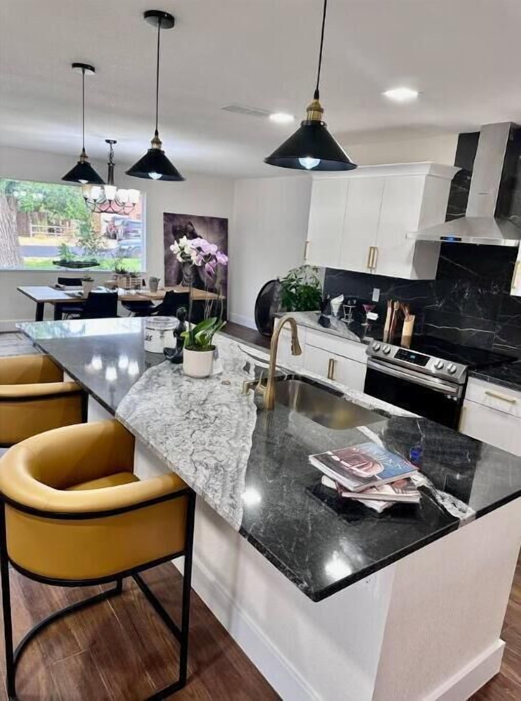 Modern Cousy and green home