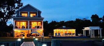 Eastern NC Country Estate~ Panoramic Water views~ Stunning Sunsets~ Mini-Resort