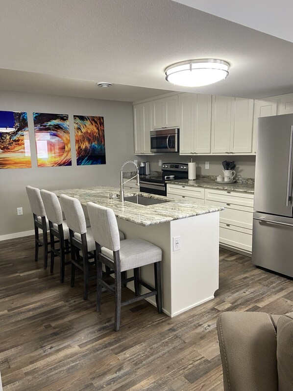 Microwave, oven, stovetop, dishwasher