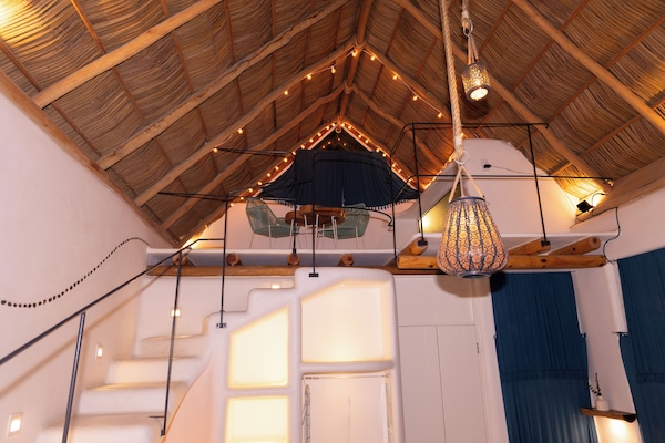 Decoración personalizada, muebles diferentes y escritorio