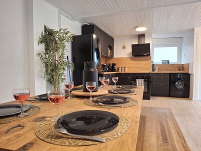 Au bon Endroit ! Maison de Ville de 100 m² au Pied du Rocher D'aiguilhe