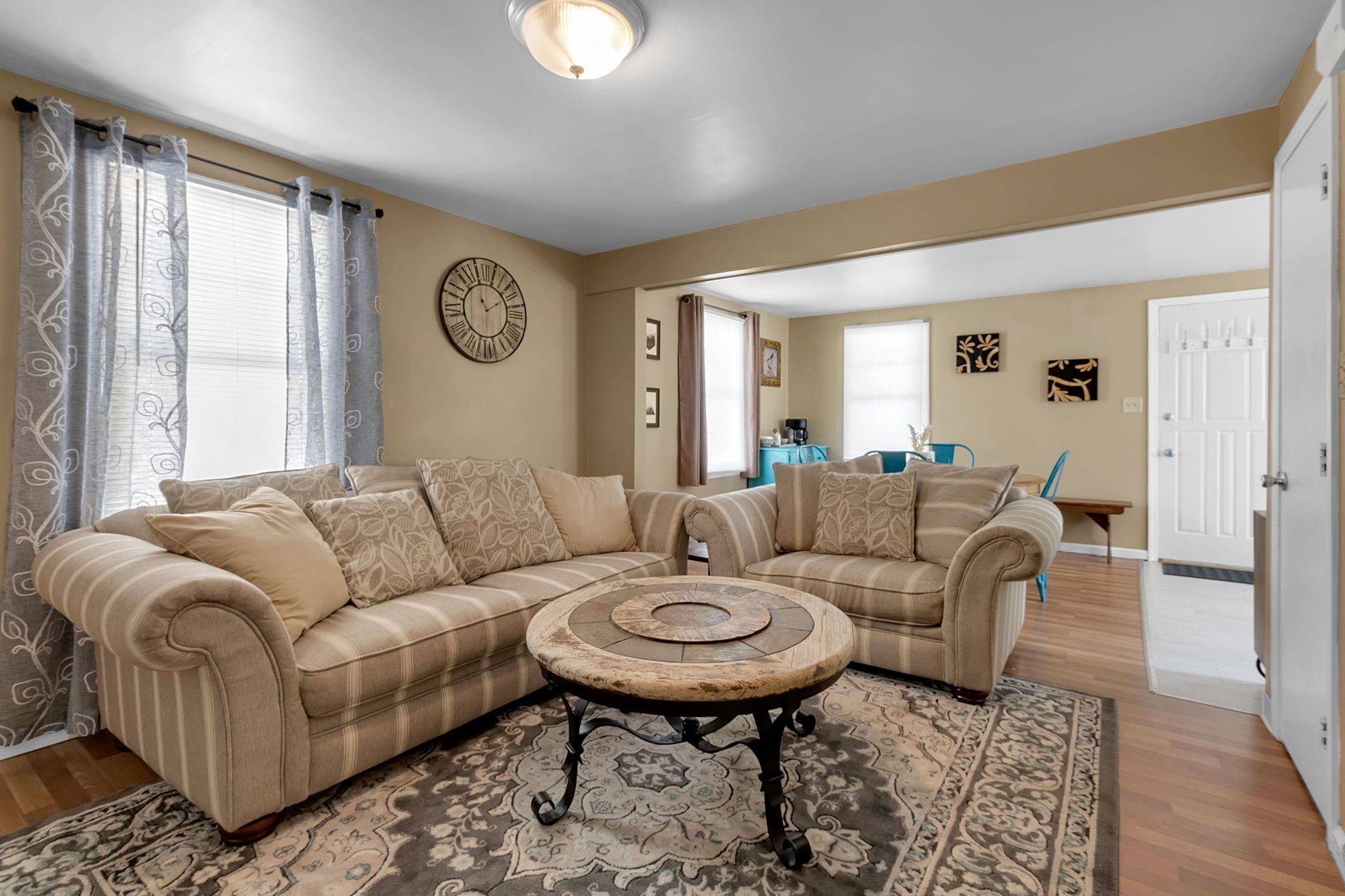 Elm Cottage*2.7 Mi. to UB North & S - Central Air!