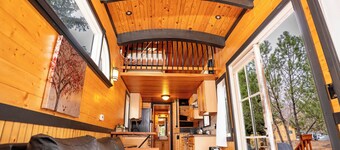 Your Adventure Hub – The Sequoia Tiny Home on River and Near Trails & Parks