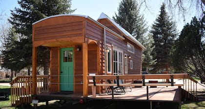 Your Adventure Hub – The Sequoia Tiny Home on River and Near Trails & Parks