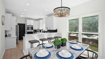 Rumah (Multiple Bedrooms) | Interior