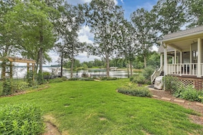 House (4 Bedrooms) | Interior - A Frame of Mind by Avantstay Lakefront Retreat Hot Tub + Game Room + Dock (Sherrills Ford)