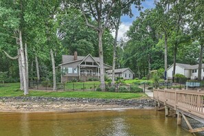 House (4 Bedrooms) | Front of property - A Frame of Mind by Avantstay Private Dock + View (Sherrills Ford)