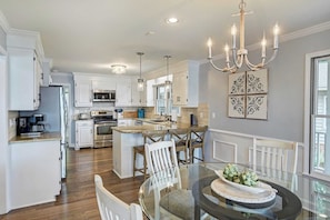 House (4 Bedrooms) | Interior - A Frame of Mind by Avantstay Lakefront Retreat Hot Tub + Game Room + Dock (Sherrills Ford)