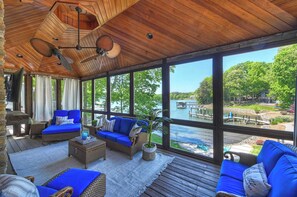 House (6 Bedrooms) | Interior - Oasis at Ballycastle by Avantstay Private Beach (Mooresville)