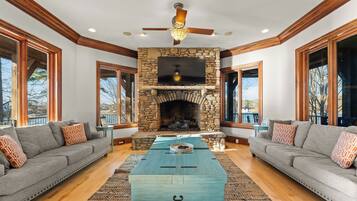 Rumah (1 Bedroom) | Interior