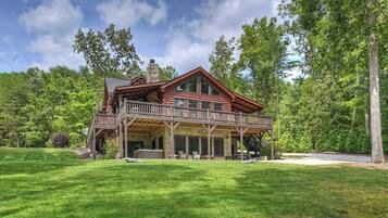 House (4 Bedrooms) | Front of property