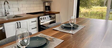 Microones, forn, placa de cuina i rentaplats
