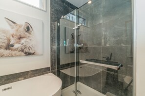 Towels - Chalet Chik Shack Neuf à 5 Minutes du Mont-orford Idéal Pour Travail à Distance! (Orford)