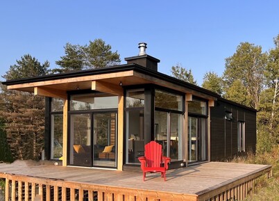 Chalet Chik Shack Neuf à 5 Minutes du Mont-orford Idéal Pour Travail à Distance!