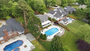 Villa (5 Bedrooms) | Interior - Lakefront Home w Pool, Dock, Fire Pit & Game Room Sip, Sip Away by Avantstay (Denver)
