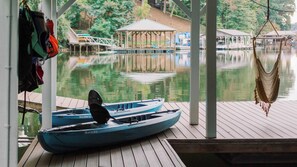 House (6 Bedrooms) | Interior