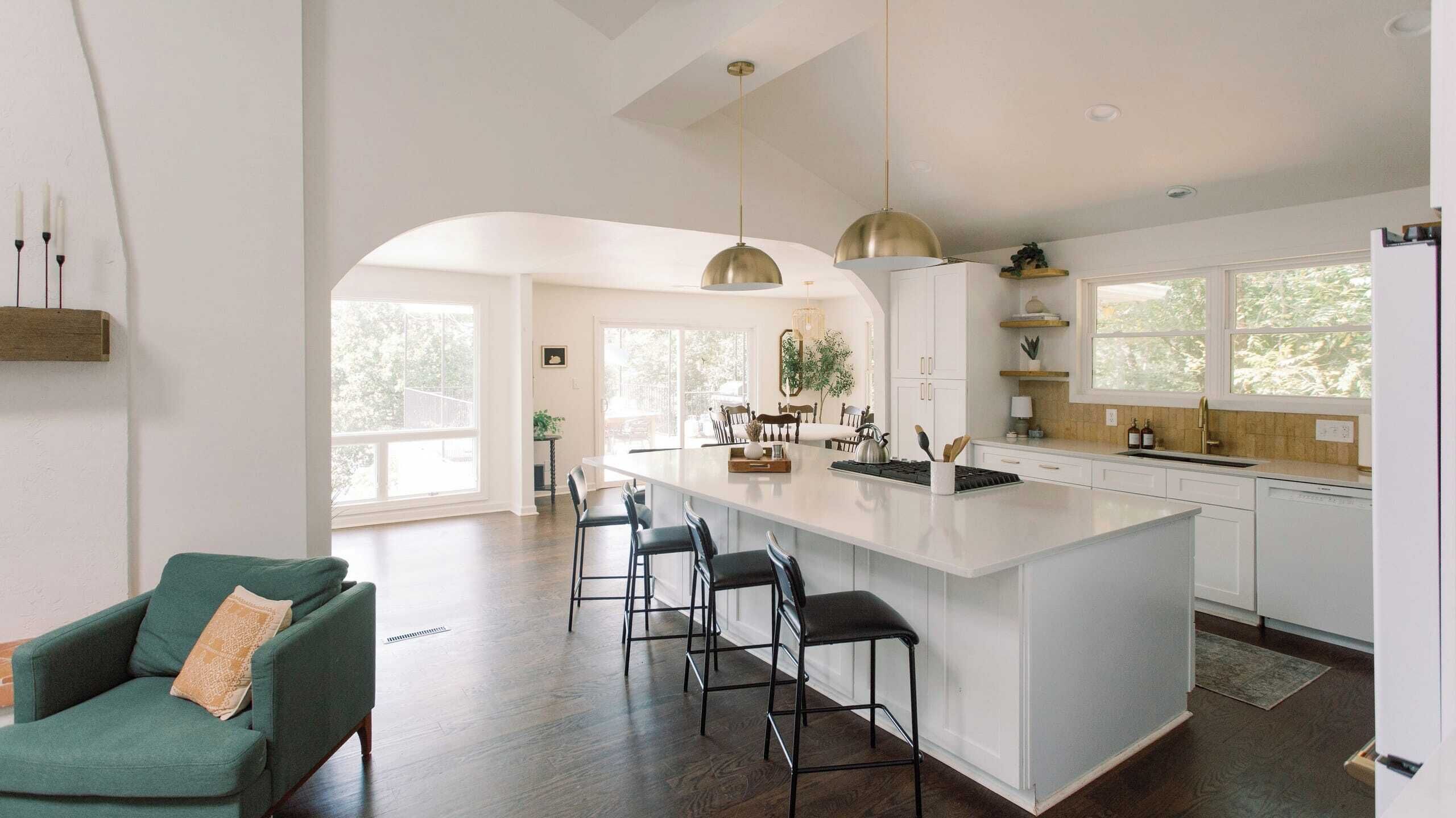 House (6 Bedrooms) | Interior