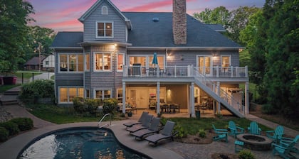 Making Waves by Avantstay Sleeps 20 + Pool