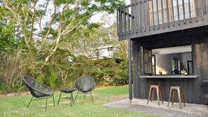 Property grounds - Hawks Nest Hideaway - luxurious holiday home (Hawks Nest)