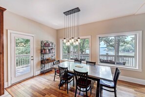 Casa (Multiple Bedrooms) | Interior