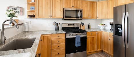 Wasserkocher mit Kaffee-/Teezubehör