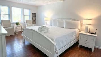 3 soverom, strykejern/-brett, wi-fi og sengetøy